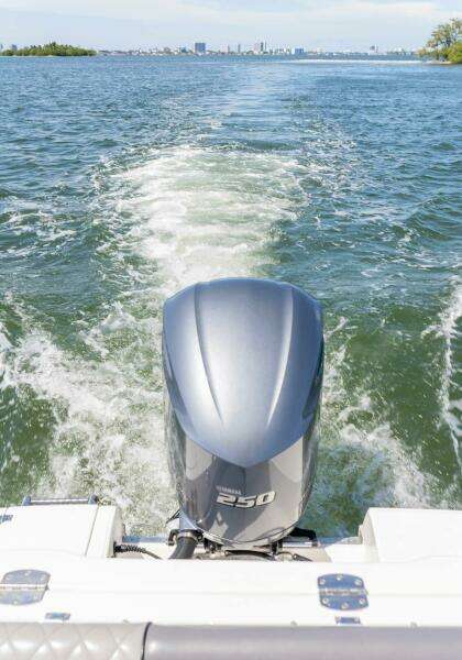 21ft Robalo Yacht For Sale