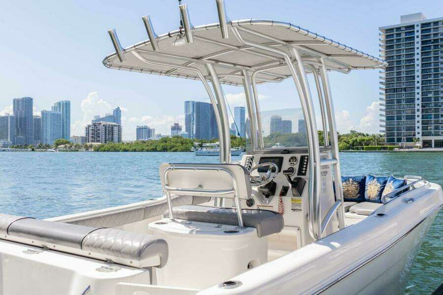 21ft Robalo Yacht For Sale