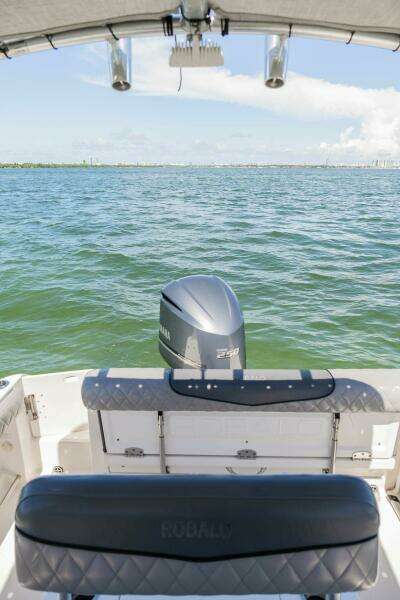 21ft Robalo Yacht For Sale