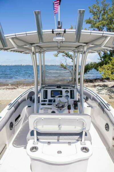 21ft Robalo Yacht For Sale