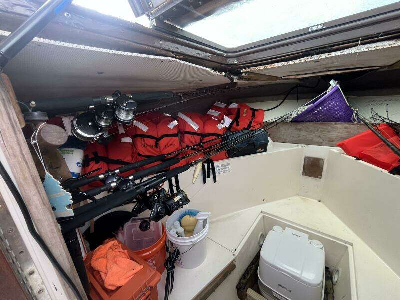 28ft Mako Yacht For Sale