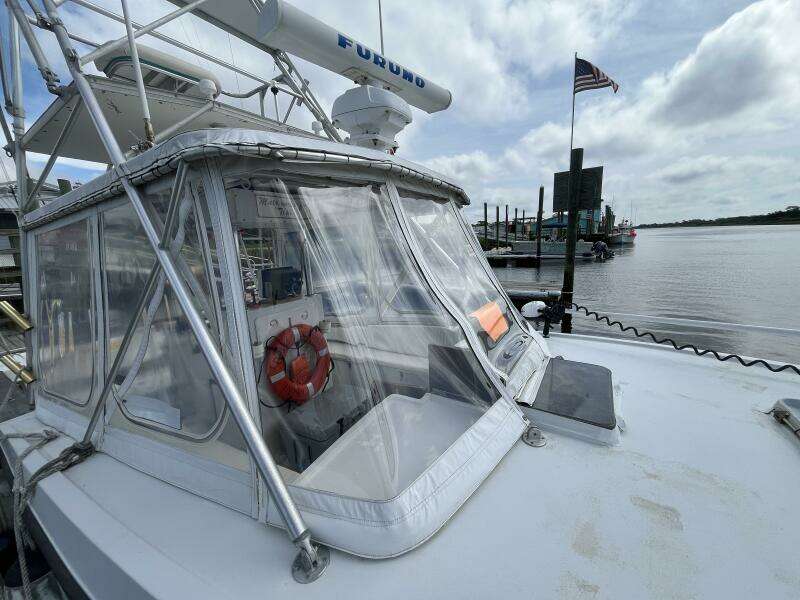 28ft Mako Yacht For Sale