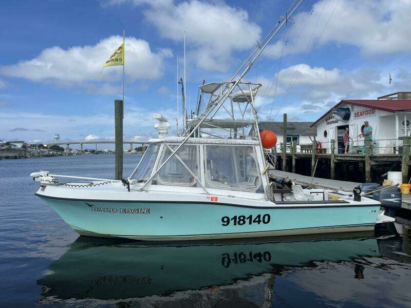 28ft Mako Yacht For Sale