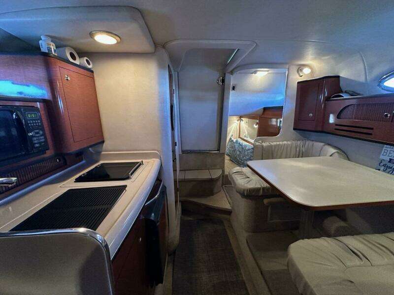 Miles to Go 28ft Sea Ray Yacht For Sale
