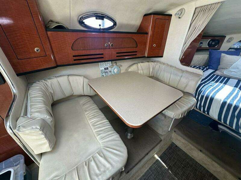 Miles to Go 28ft Sea Ray Yacht For Sale