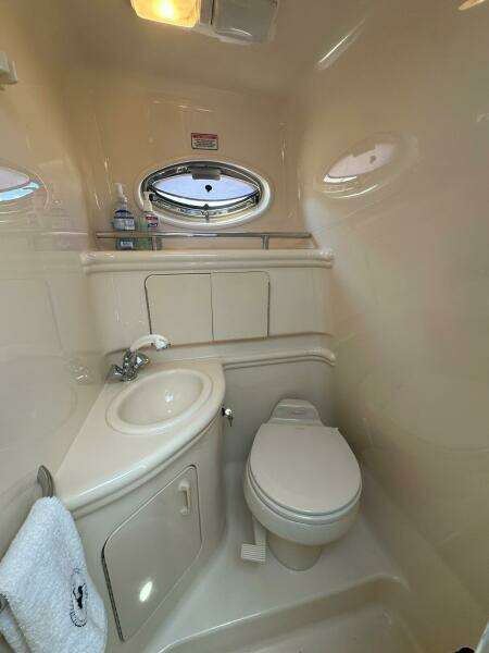 Miles to Go 28ft Sea Ray Yacht For Sale