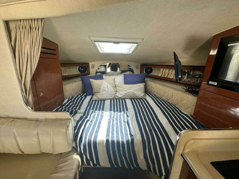 Miles to Go 28ft Sea Ray Yacht For Sale