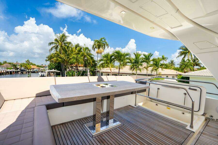 70ft Prestige Yacht For Sale