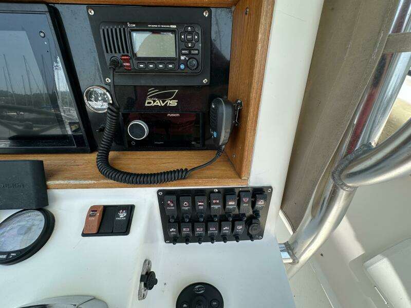 28ft Buddy Davis Yacht For Sale