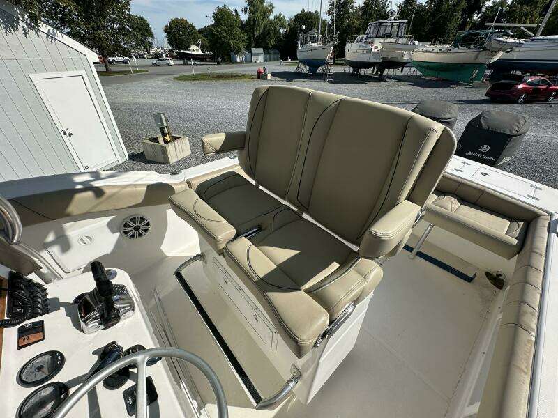 28ft Buddy Davis Yacht For Sale