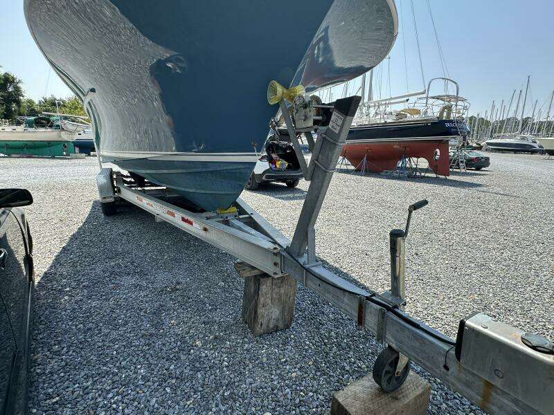 28ft Buddy Davis Yacht For Sale