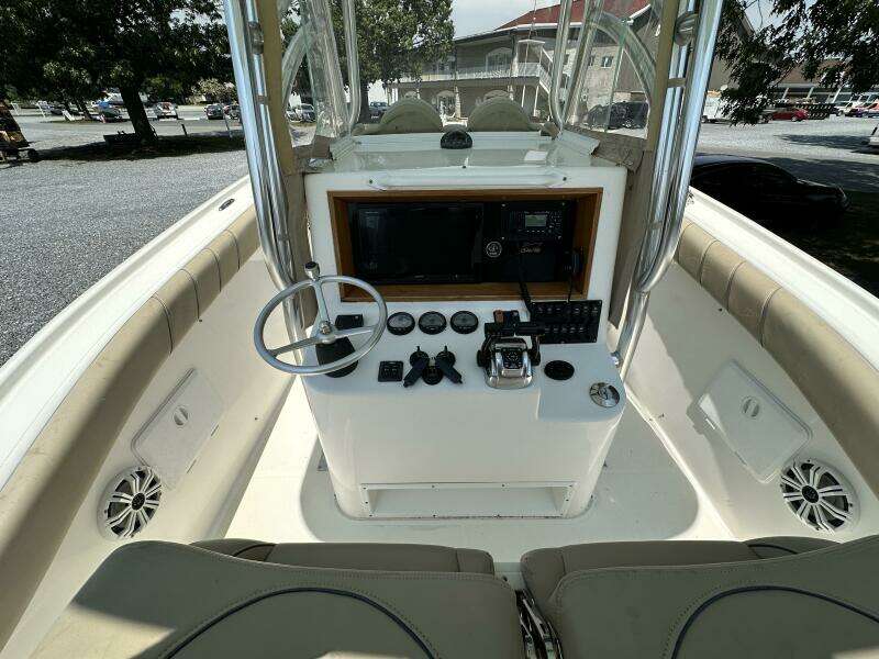 28ft Buddy Davis Yacht For Sale
