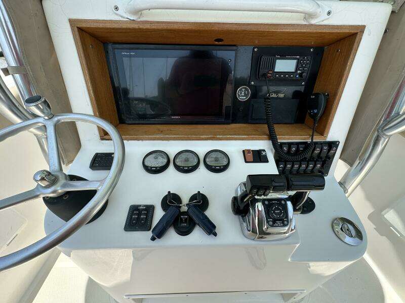 28ft Buddy Davis Yacht For Sale
