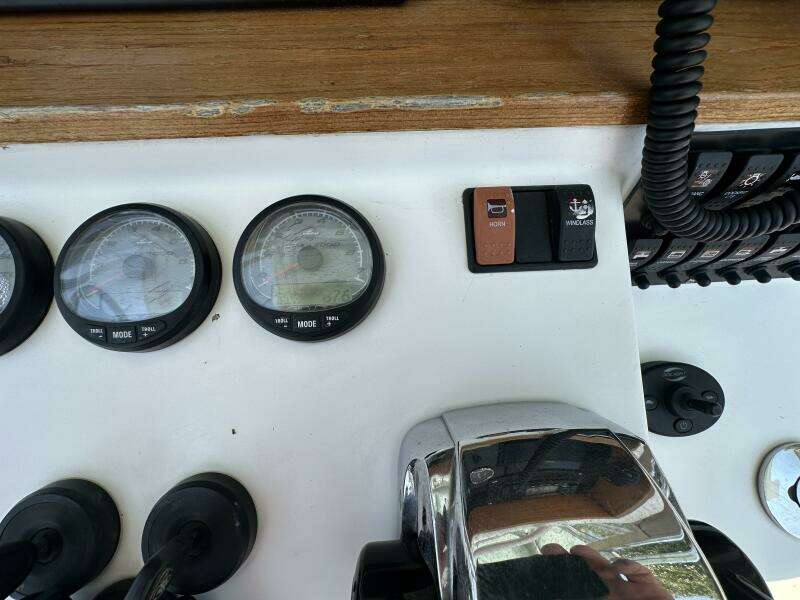 28ft Buddy Davis Yacht For Sale