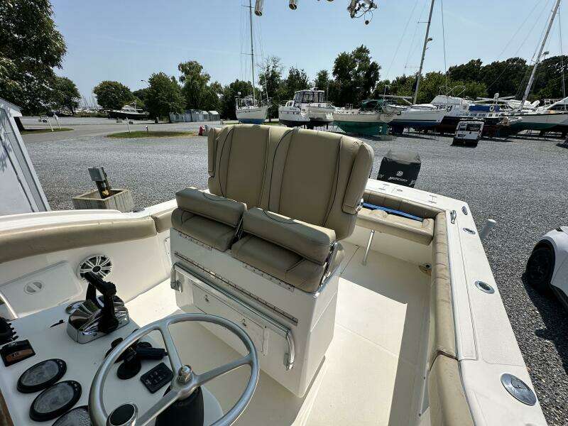 28ft Buddy Davis Yacht For Sale