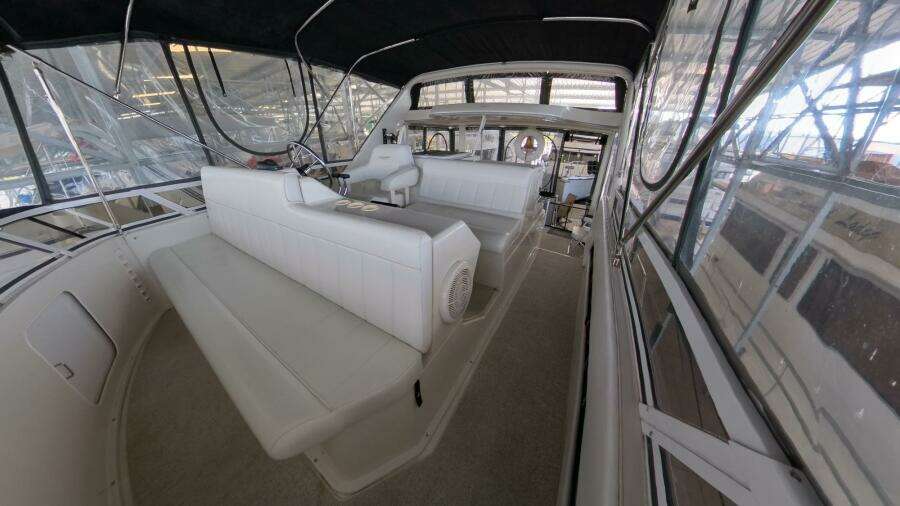 Flybridge/Bench Seat