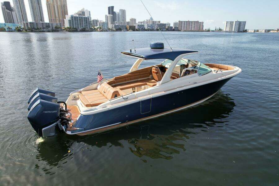 35ft Chris Craft Yacht For Sale