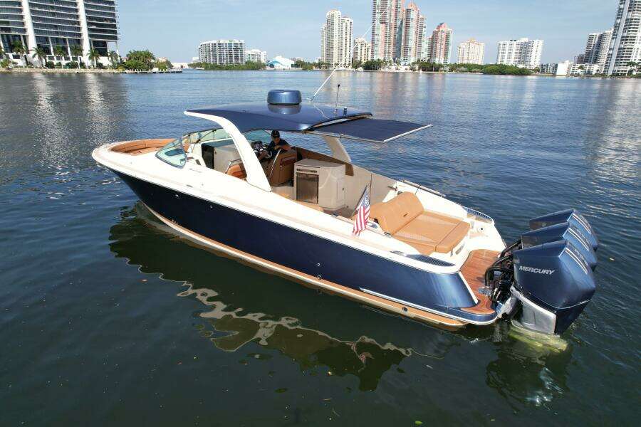 35ft Chris Craft Yacht For Sale