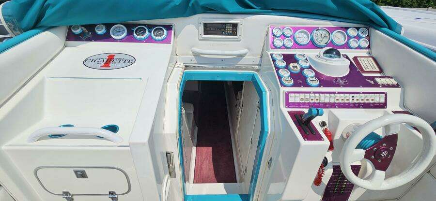 38ft Cigarette Yacht For Sale