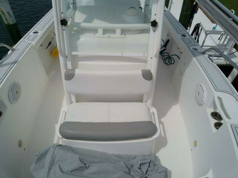 21ft Everglades Yacht For Sale