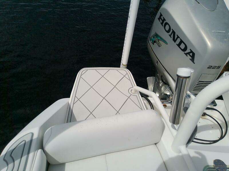 21ft Everglades Yacht For Sale