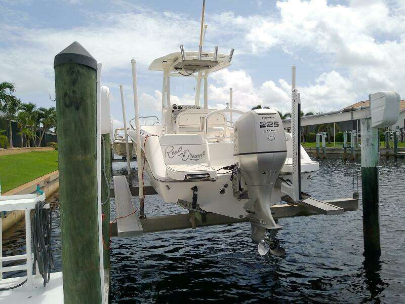 21ft Everglades Yacht For Sale
