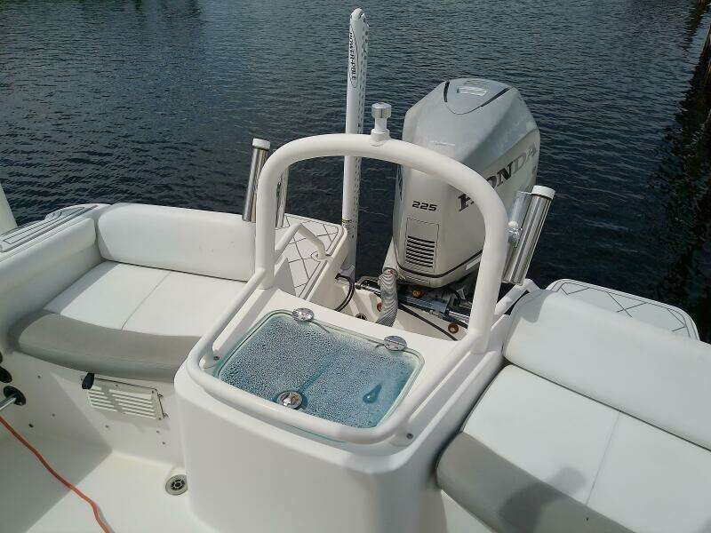 21ft Everglades Yacht For Sale