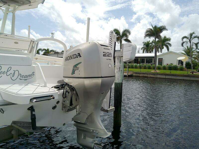 21ft Everglades Yacht For Sale