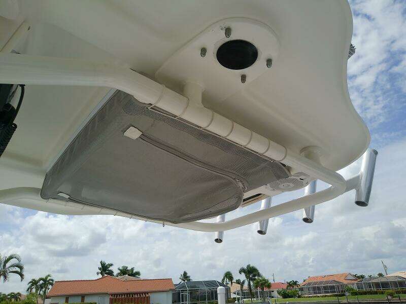 21ft Everglades Yacht For Sale