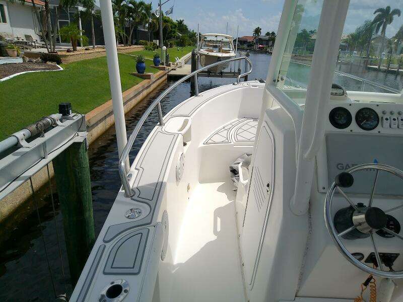 21ft Everglades Yacht For Sale