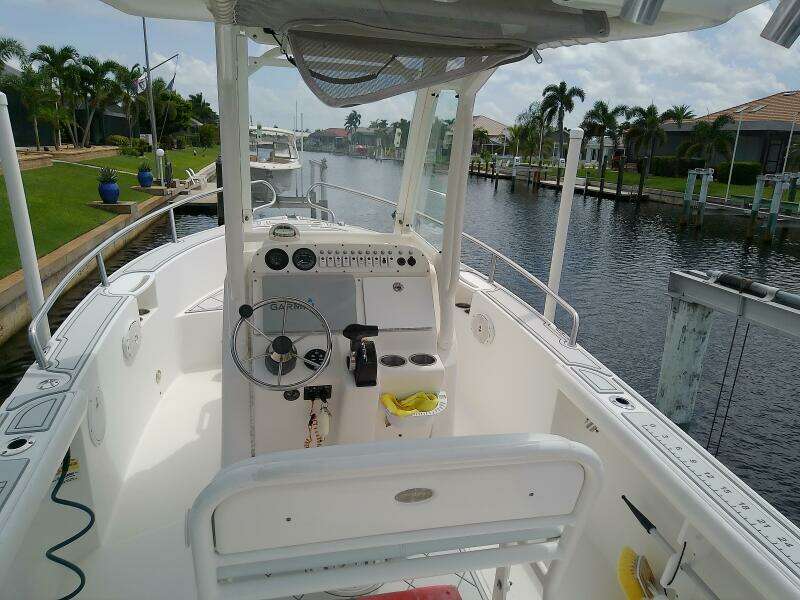 21ft Everglades Yacht For Sale