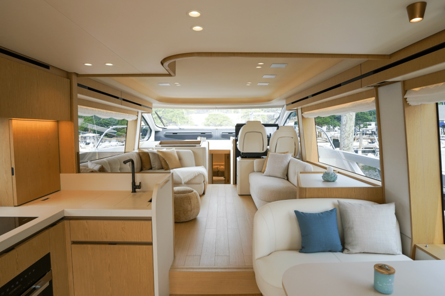 62ft Azimut Yacht For Sale