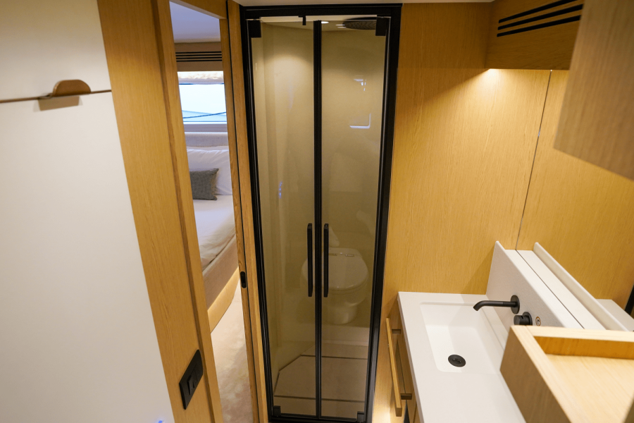 62ft Azimut Yacht For Sale