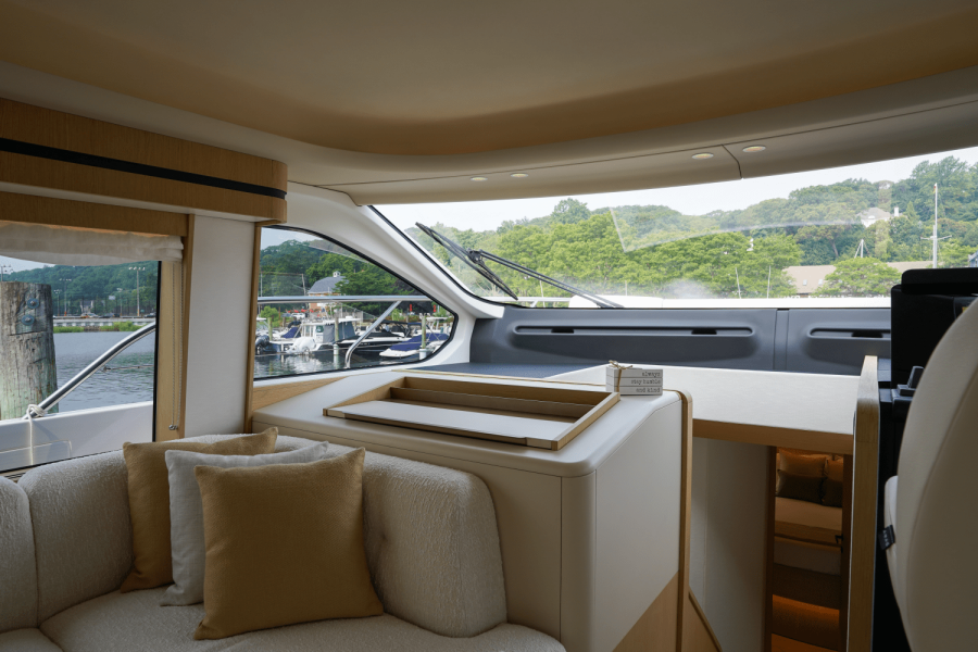 62ft Azimut Yacht For Sale