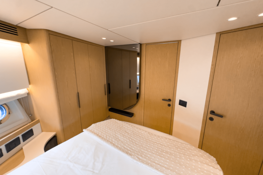 62ft Azimut Yacht For Sale