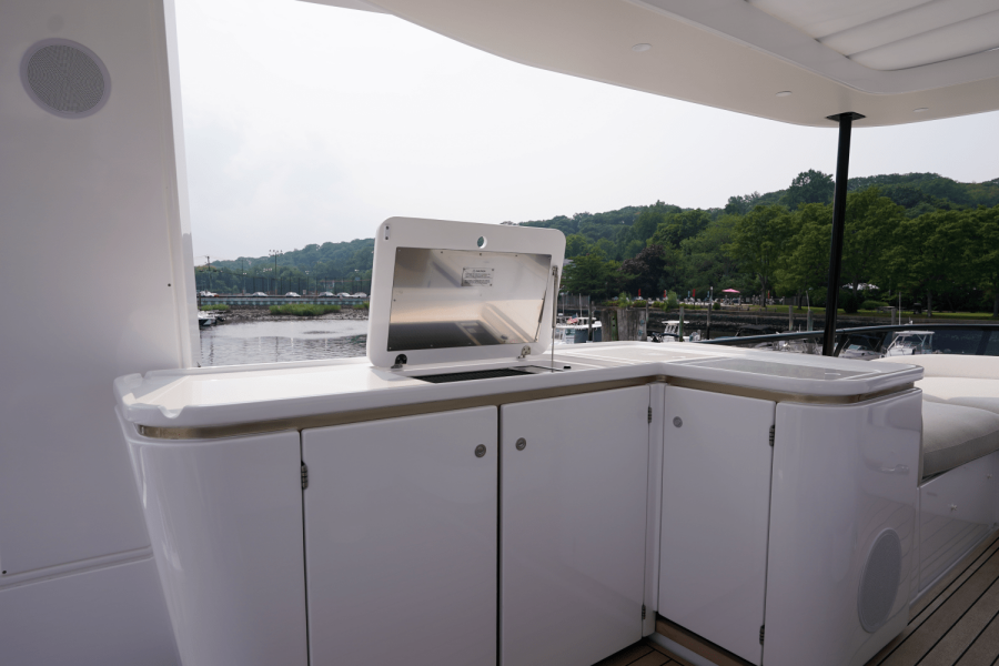 62ft Azimut Yacht For Sale
