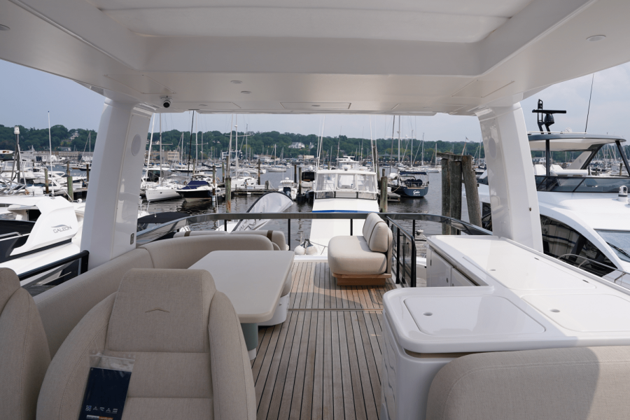62ft Azimut Yacht For Sale