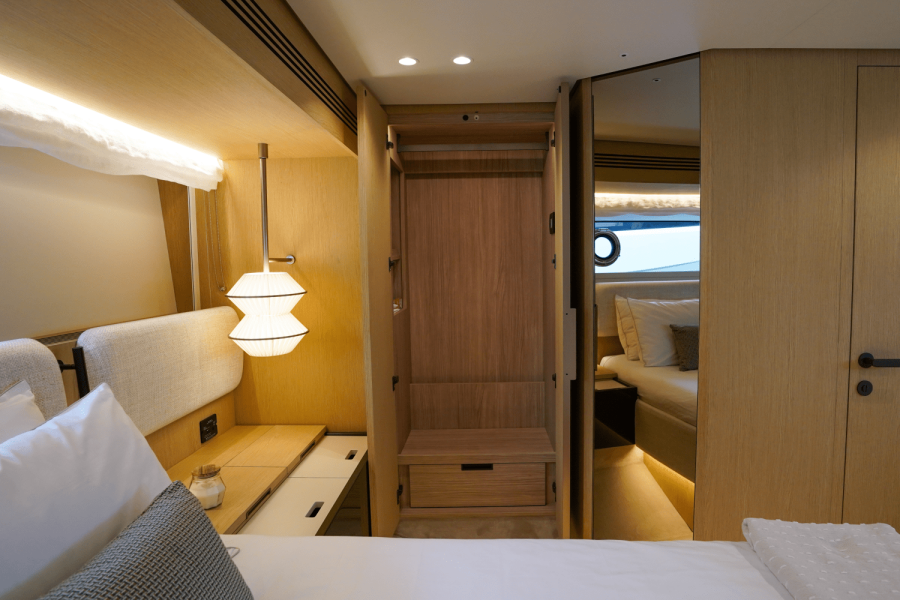 62ft Azimut Yacht For Sale