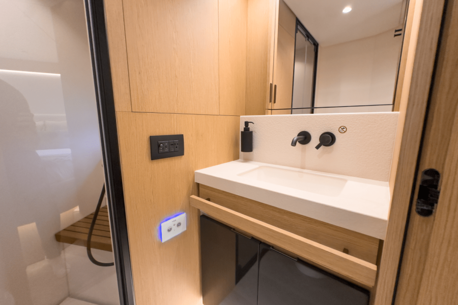 62ft Azimut Yacht For Sale