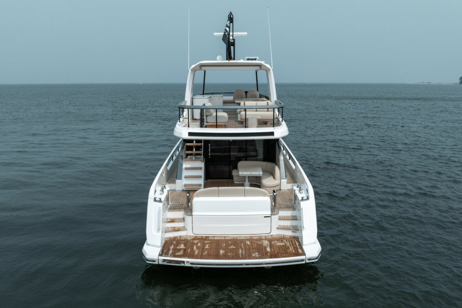62ft Azimut Yacht For Sale