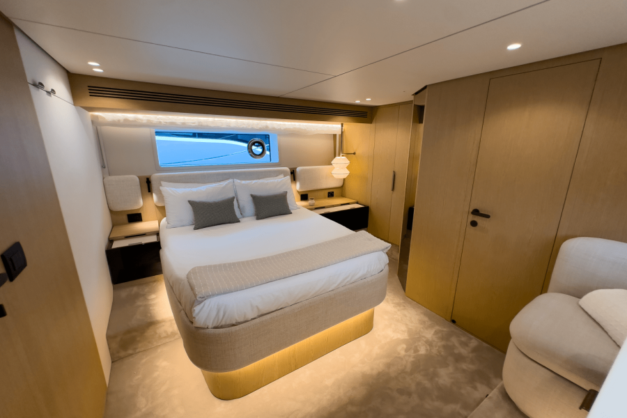 62ft Azimut Yacht For Sale