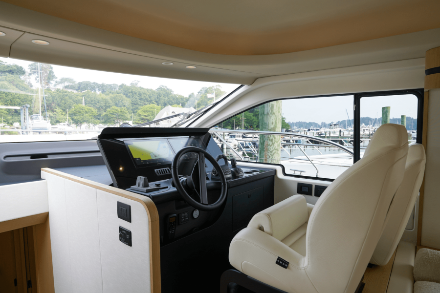 62ft Azimut Yacht For Sale