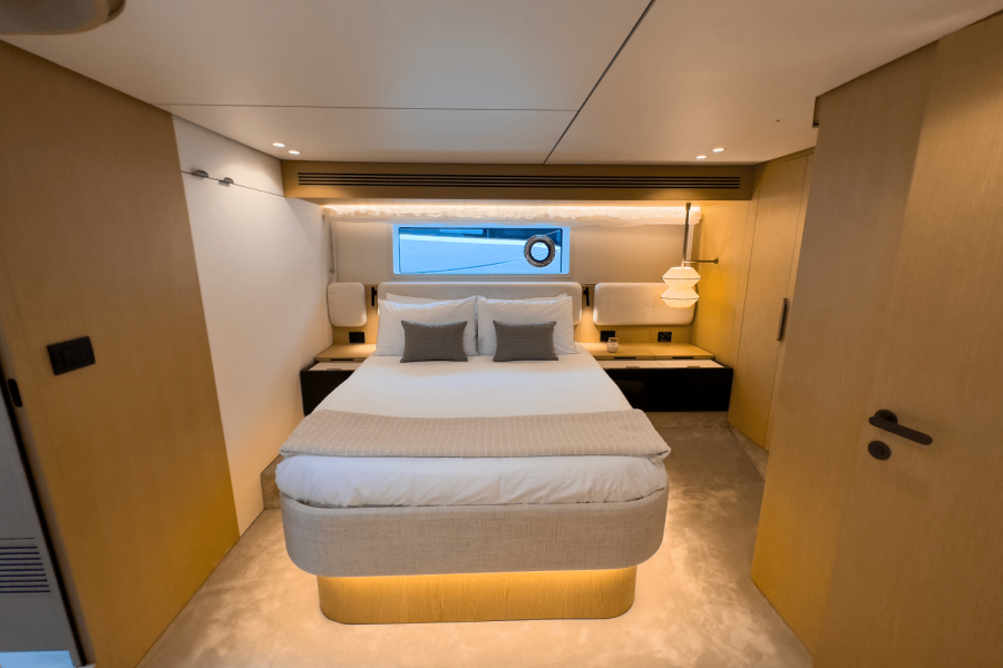 62ft Azimut Yacht For Sale