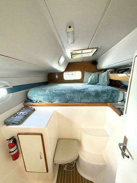 MOONLIGHT LADY 47ft Robertson  amp  Caine Yacht For Sale