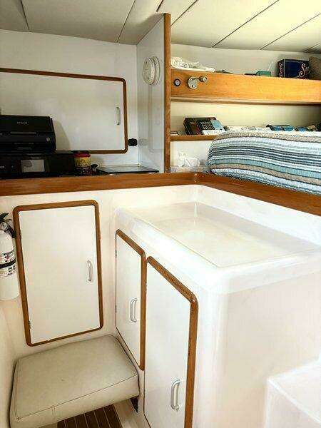 MOONLIGHT LADY 47ft Robertson  amp  Caine Yacht For Sale