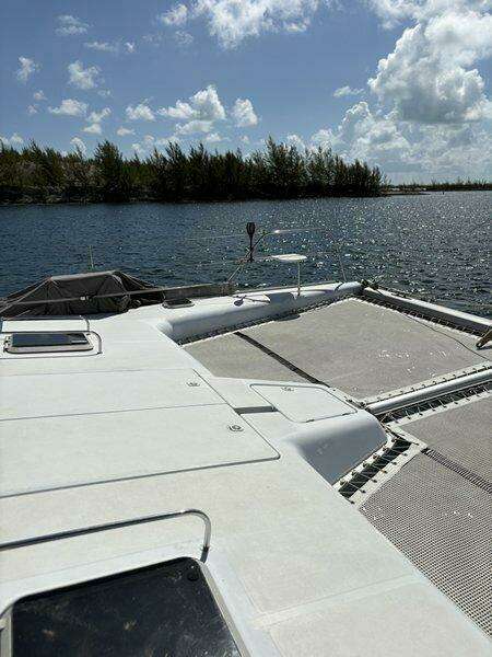 MOONLIGHT LADY 47ft Robertson  amp  Caine Yacht For Sale