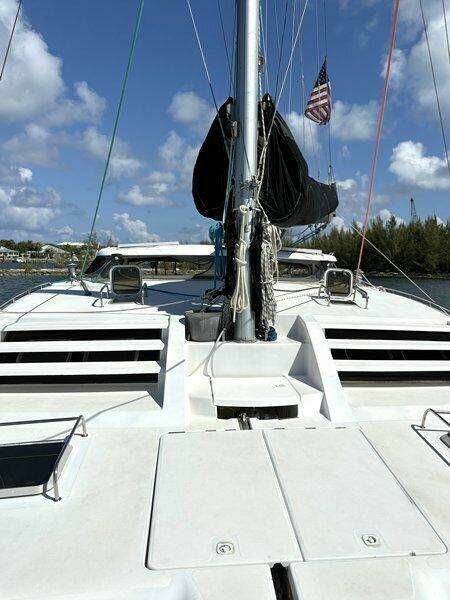 MOONLIGHT LADY 47ft Robertson  amp  Caine Yacht For Sale