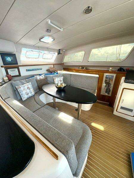 MOONLIGHT LADY 47ft Robertson  amp  Caine Yacht For Sale