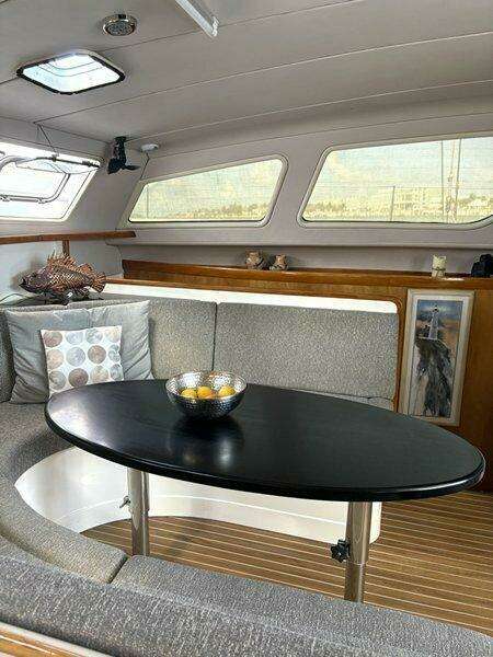 MOONLIGHT LADY 47ft Robertson  amp  Caine Yacht For Sale