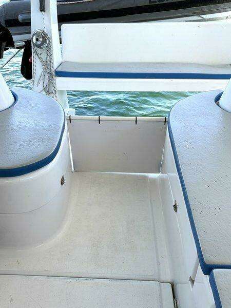 MOONLIGHT LADY 47ft Robertson  amp  Caine Yacht For Sale
